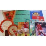 FOOTBALL, selection, inc. rosettes and pennants, inc. Manchester United (10), HSV Hamburg, Arsenal v