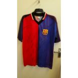 FOOTBALL, signed Barcelona replica shirt, 15 signatures (9 to red panel & 6 to blue), inc. George