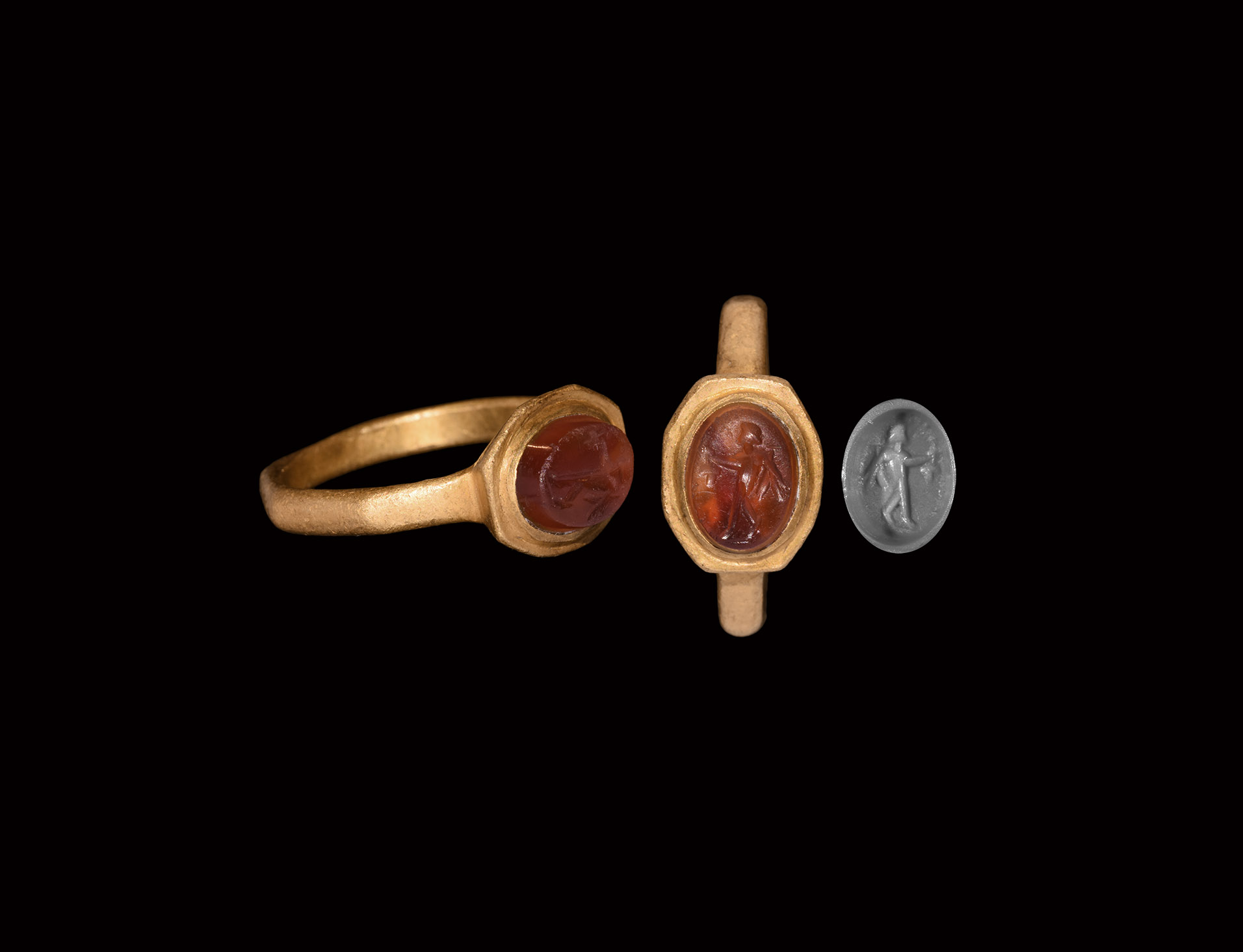 Roman Gold Ring with Cupid Gemstone