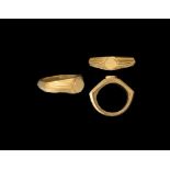 Large Roman Military Gold Ring with Ribbed Shoulders