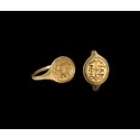 Elizabethan Gold Signet Ring with I E