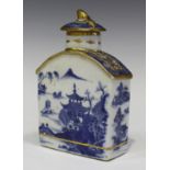 A Chinese blue and white export porcelain tea caddy and cover, late Qianlong period, the sides