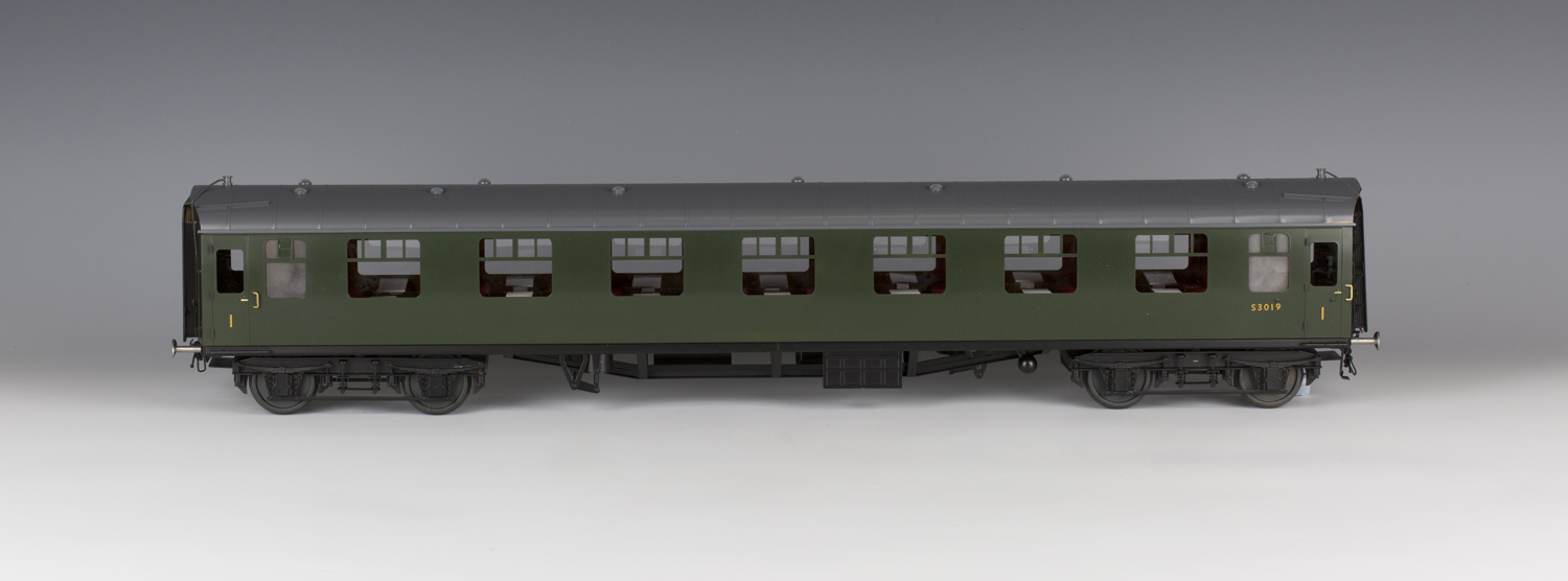 A Tower Brass by SanCheng gauge 1 1st class coach S3019, finished in green livery, and another coach - Image 2 of 2