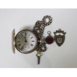 A silver hunting cased keywind gentleman's pocket watch, the gilt movement detailed 'Waltham,