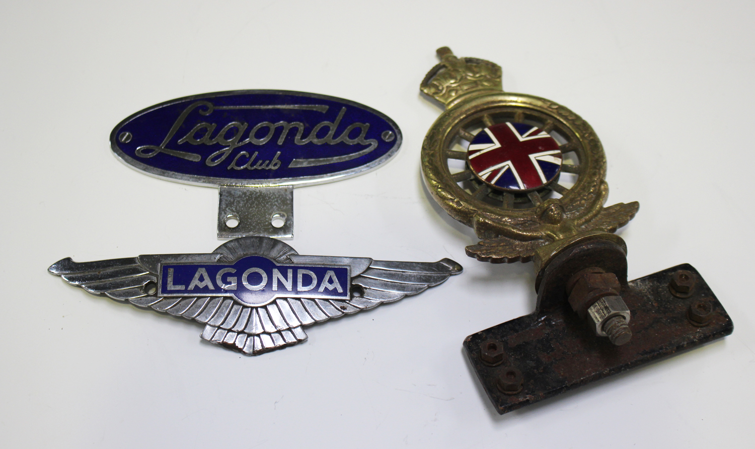 A Royal Automobile Club cast brass member's badge with enamelled Union Jack, detailed 'L Kinston &