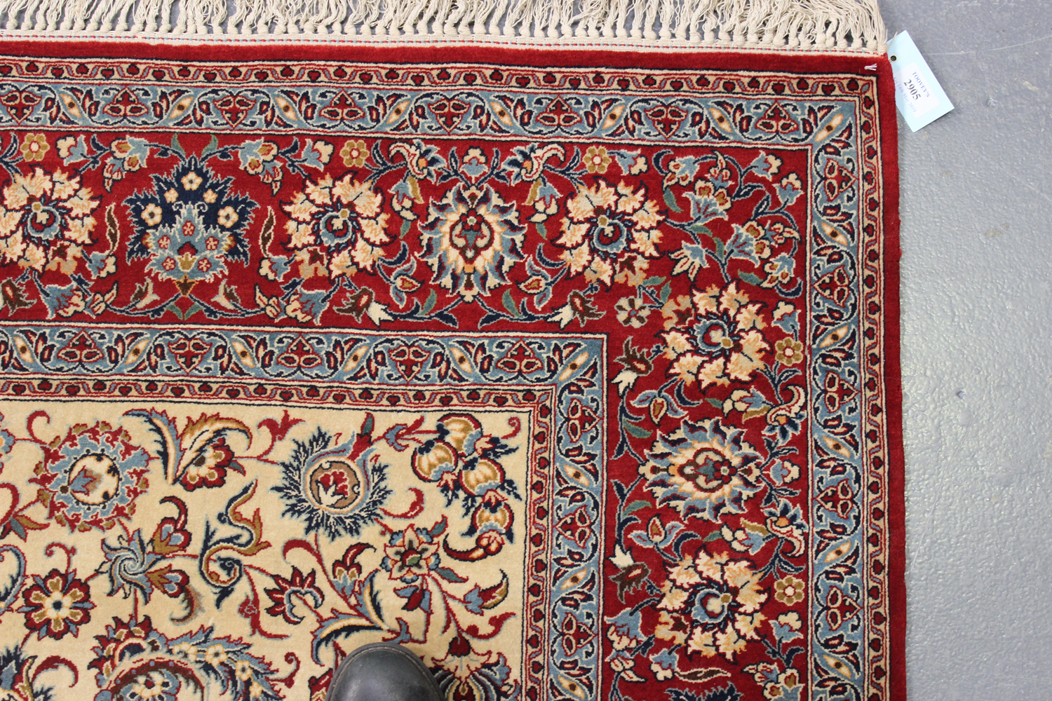 An Esfahan rug, Central Persia, mid-20th century, the ivory field with a palmette and flowerhead - Image 4 of 5