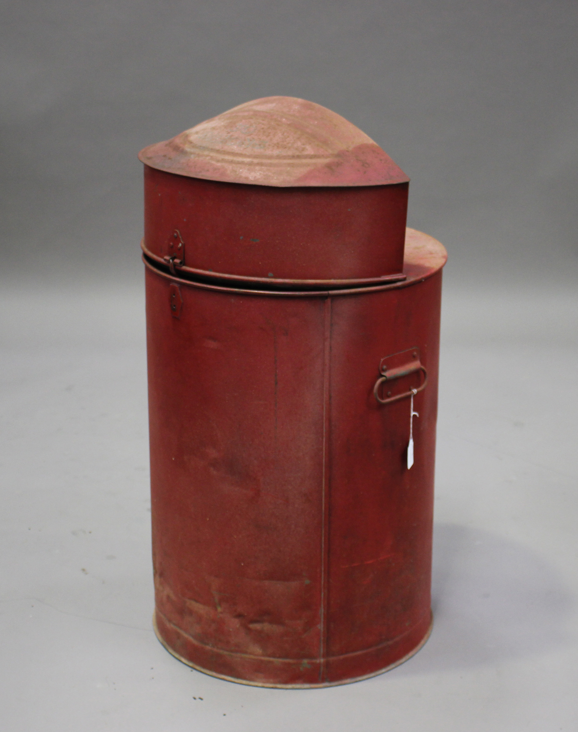 A '30 Gallons' red painted tin oil cabinet, the hinged lid enclosing a brass dispensing tap, - Image 3 of 4