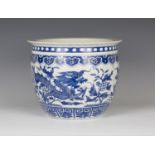 A Chinese blue and white porcelain jardinière, late 19th/early 20th century, the body painted with