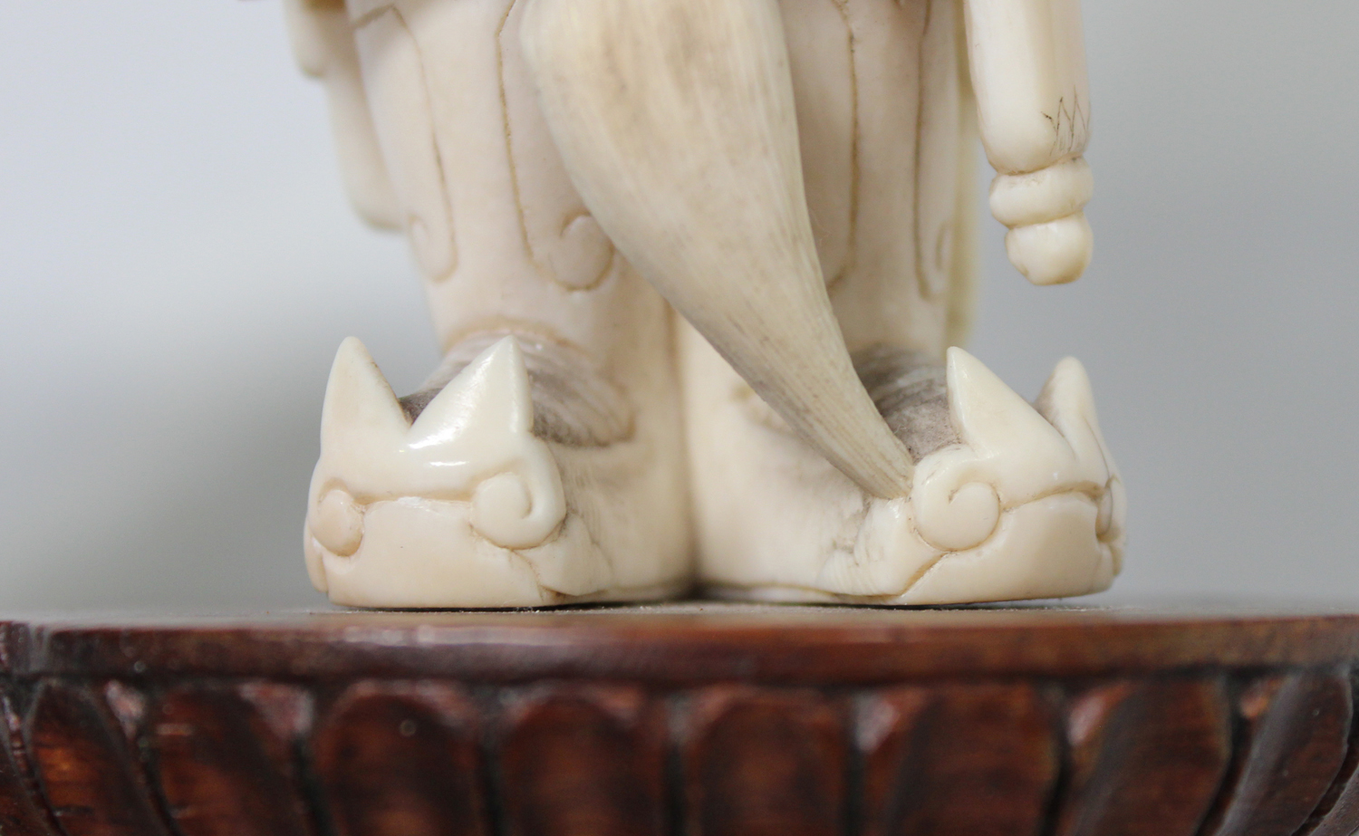 A Japanese carved and stained ivory figure of a female warrior, early 20th century, modelled - Image 5 of 13