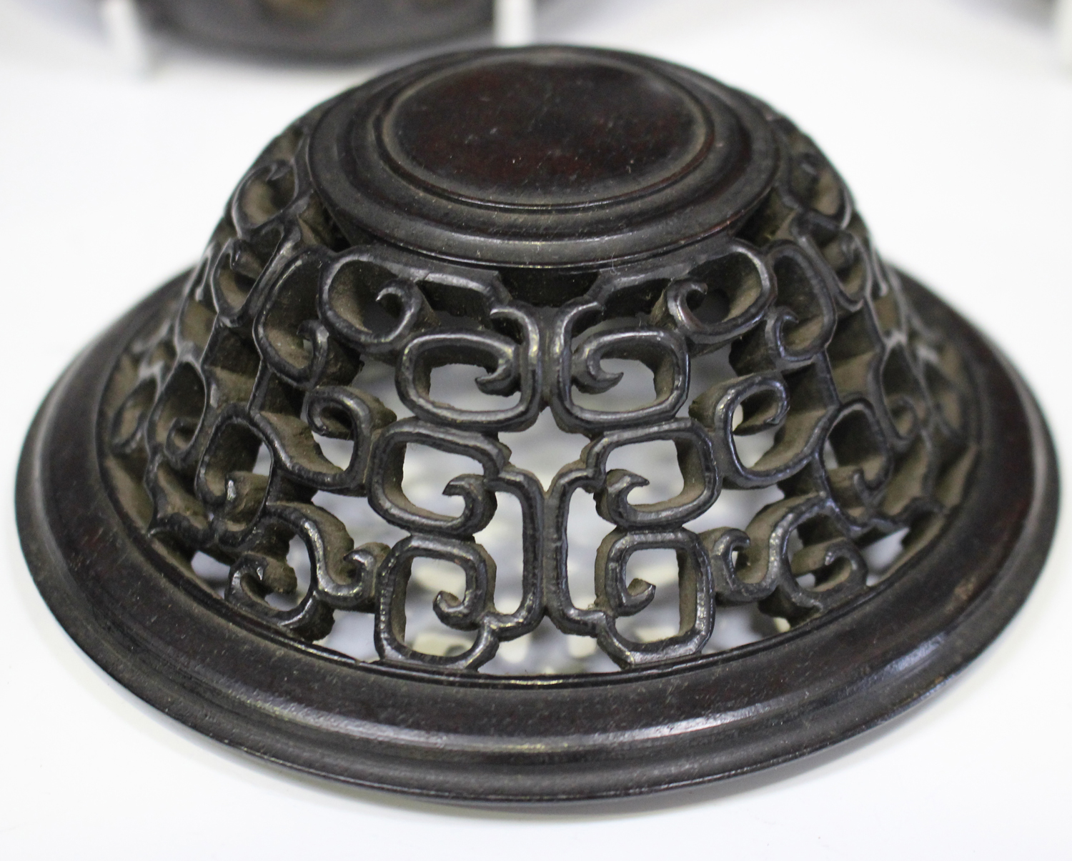 A Chinese hardwood domed cover/lid, late Qing dynasty, carved and pierced in the form of lotus - Image 4 of 5