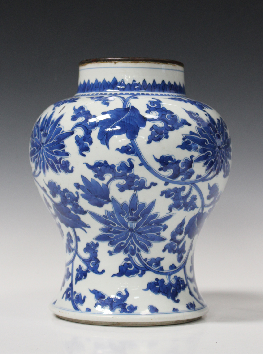 A Chinese blue and white porcelain vase, Kangxi period, of baluster form, painted with a design of - Image 5 of 5