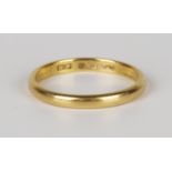 A 22ct gold plain wedding ring, London 1937, ring size approx P.Buyer’s Premium 29.4% (including VAT