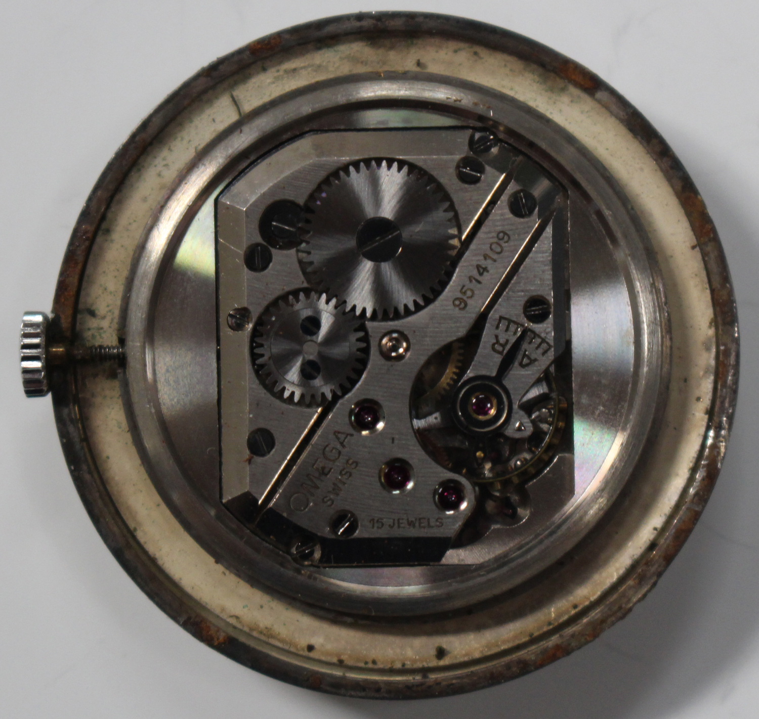 An Omega steel cased gentleman's wristwatch, circa 1943, the signed jewelled movement numbered ' - Image 5 of 5