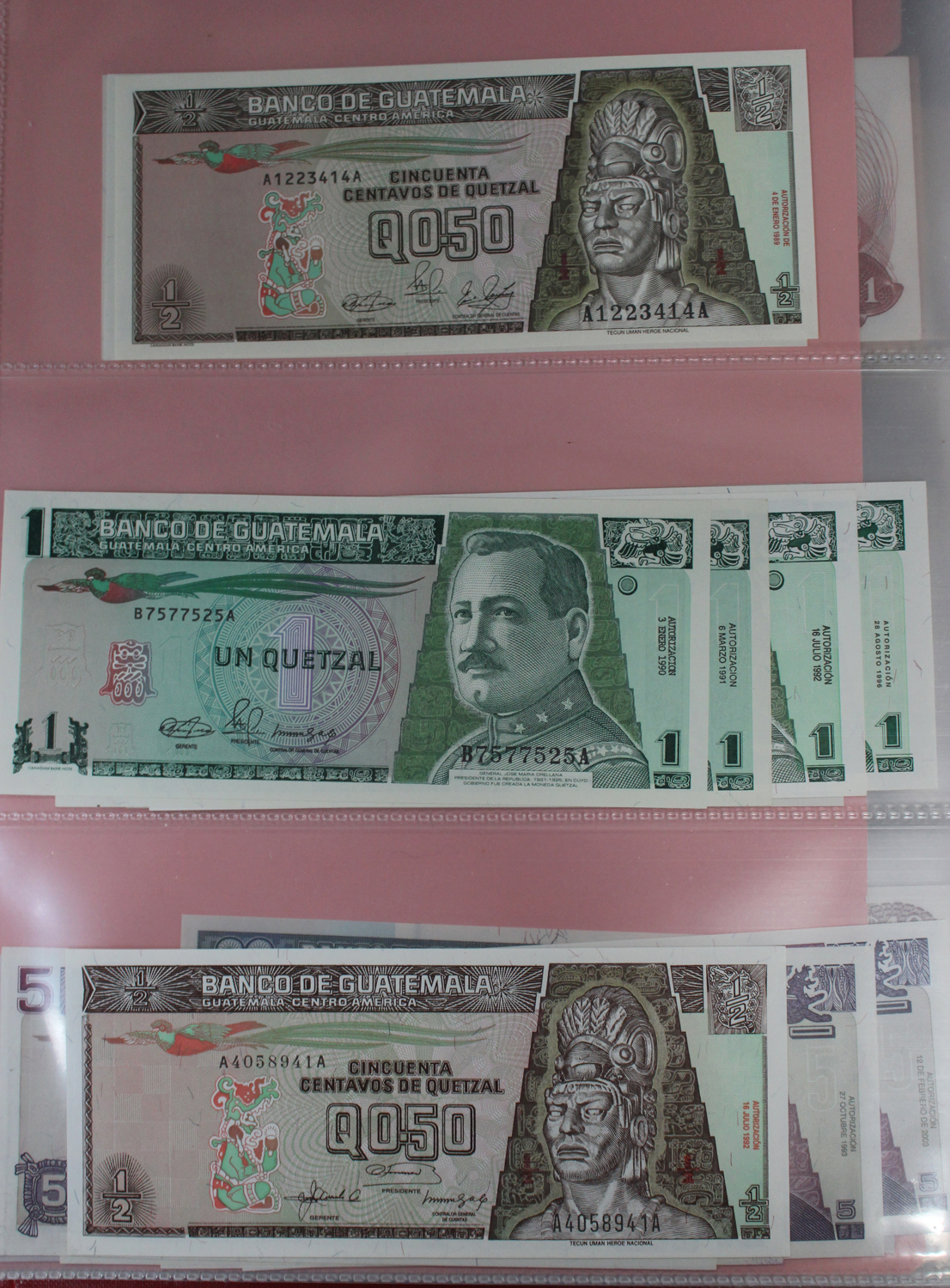 A large collection of 20th century and early 21st century South American banknotes, in three - Image 7 of 16