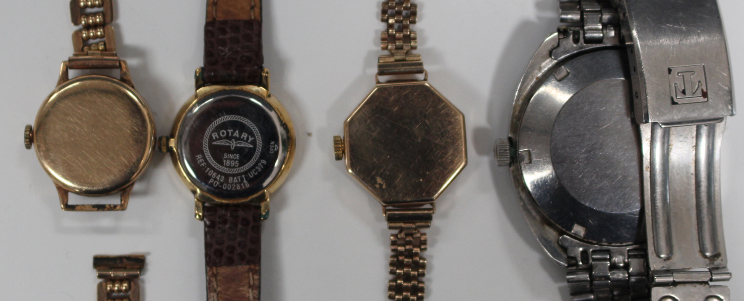 A J.W. Benson London 9ct gold octagonal cased lady's wristwatch, case width 2cm, on a 9ct gold - Image 2 of 3