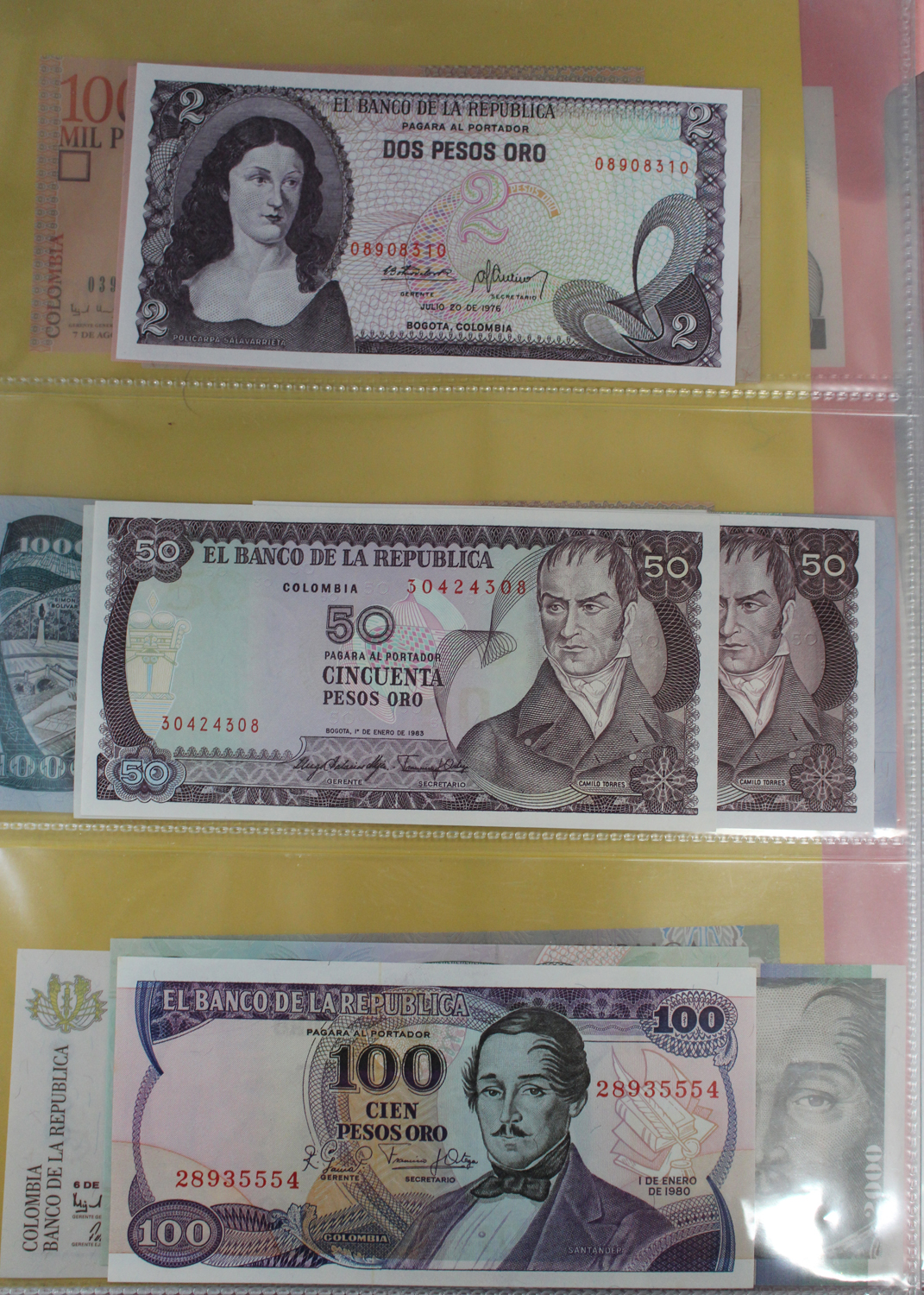 A large collection of 20th century and early 21st century South American banknotes, in three - Image 9 of 16