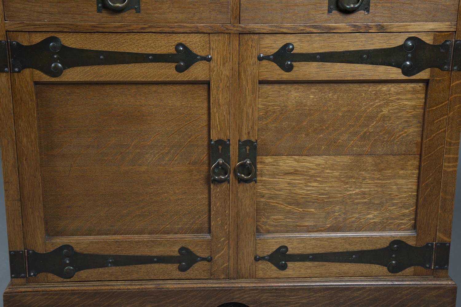 An early 20th century Arts and Crafts oak side cabinet, possibly by the Guild of Handicraft, - Image 4 of 4