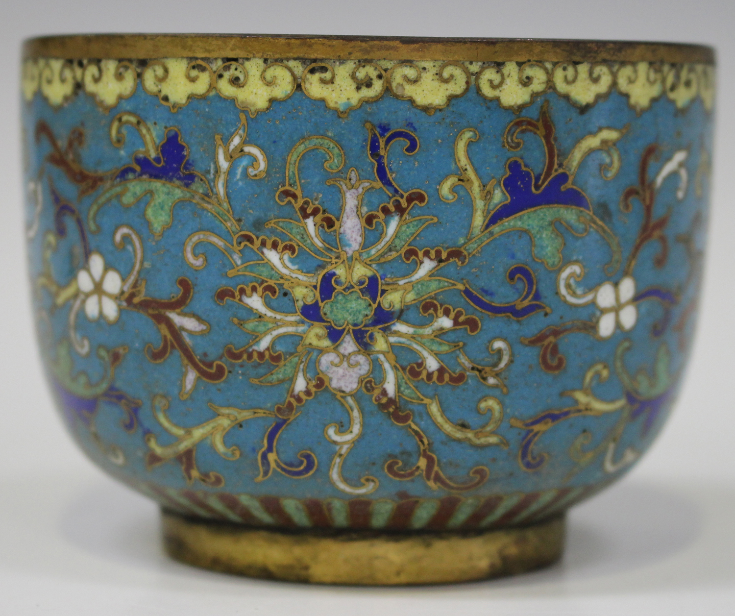 A Chinese cloisonné bowl, 19th century, of circular 'U' form with gilt copper mounts, the exterior - Image 5 of 7