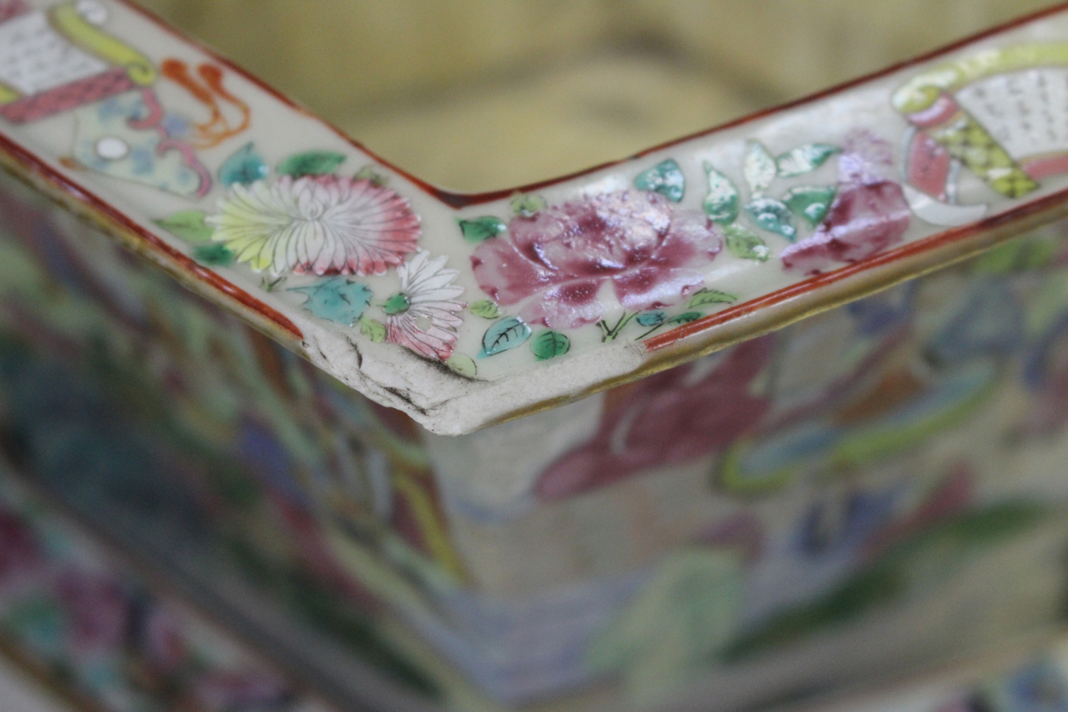 A pair of Chinese Canton famille rose porcelain hexagonal jardinières and stands, mid-19th - Image 2 of 7