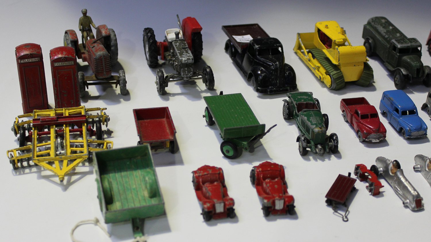 A collection of die-cast vehicles, including a Dinky Toys post-war No. 25D petrol tanker, a No. - Image 5 of 5