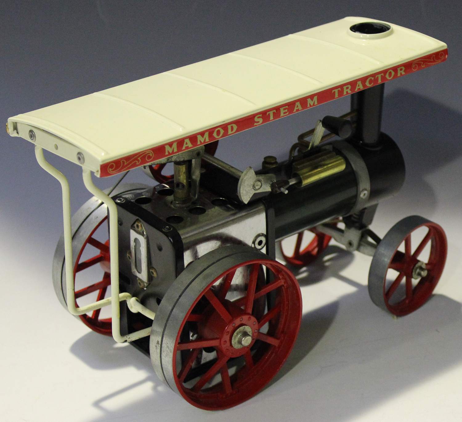 A Mamod steam tractor, boxed (some paint chips, box creased, torn and scuffed).Buyer’s Premium 29.4% - Image 3 of 3