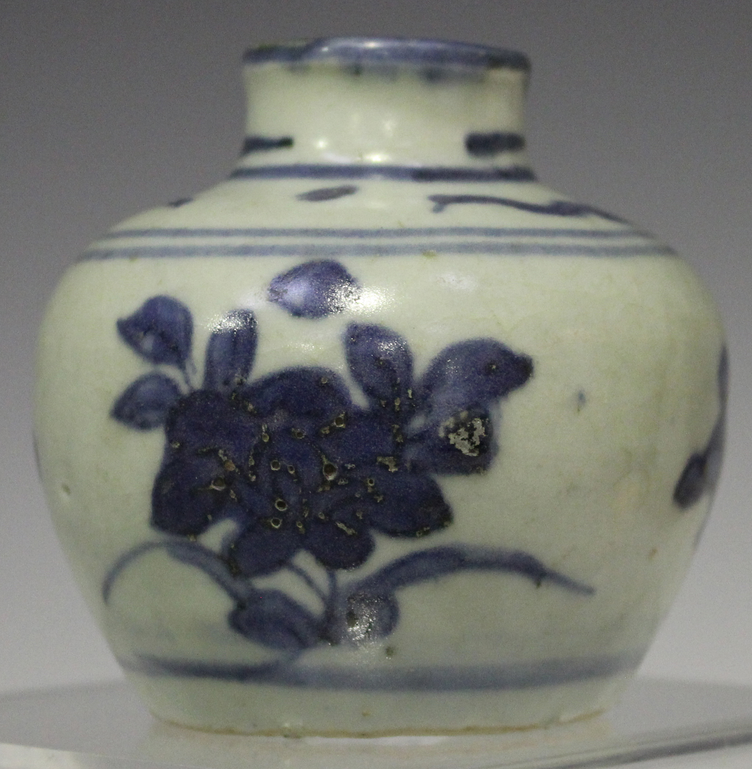 A group of Chinese provincial blue and white porcelain wares, mostly 17th century, comprising five - Image 3 of 4