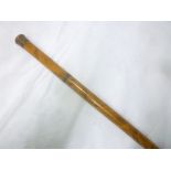 A gentleman's "Tippler's" walking stick with opening handle and top revealing vacant recesses