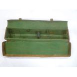 An old leather baize-lined shot gun case to fit 30" barrels
