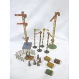 Hornby 0 gauge - Station platform trolley, three various tin plate trunks, milk churns,