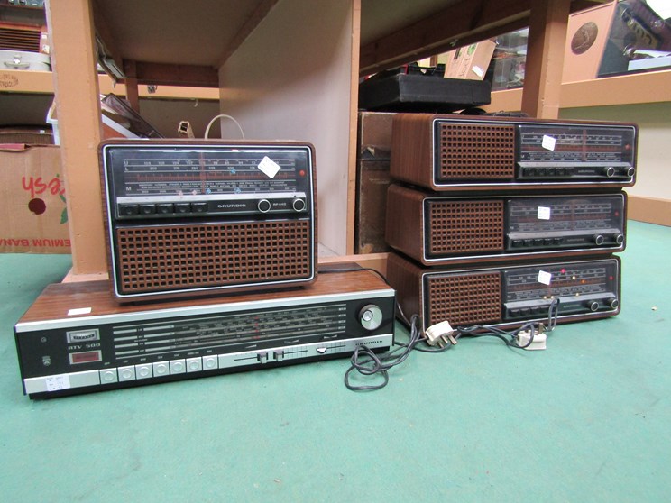 Three Grundig FR420 radios a Grundig RF440 radio and another (5)