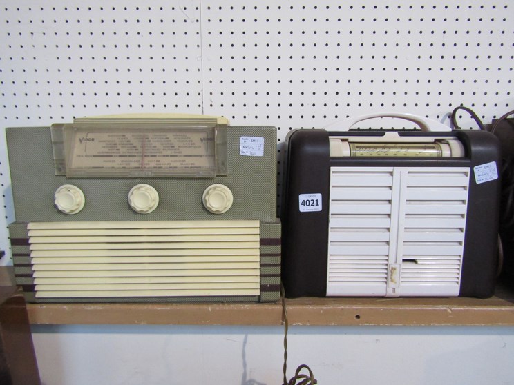 A vintage Vidor radio and a Bakelite cased radio