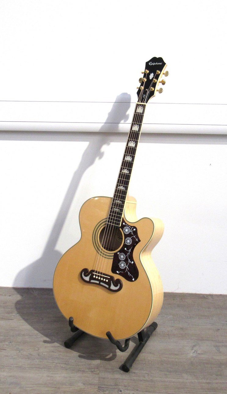 An Epiphone EJ-200 SCE electro-acoustic guitar with spruce top,