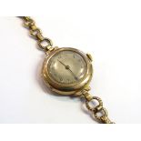A 9ct gold cased lady's wristwatch,