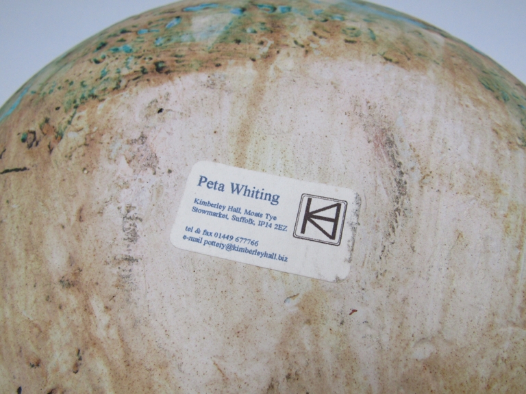 PETA WHITING (XX/XXI) A ceramic large flared bowl with Avocet decoration. Labelled to base. 22. - Image 3 of 3