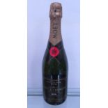 Moet and Chandon 1999 vintage Champagne