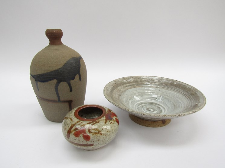 A studio pottery bowl, bottle and small vase, Mashiko style, tallest 17.