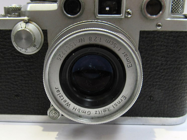A Leica IIIf rangefinder camera circa 1951, chrome, serial number 549319, with Leitz Elmar 50mm 1:2. - Image 2 of 5