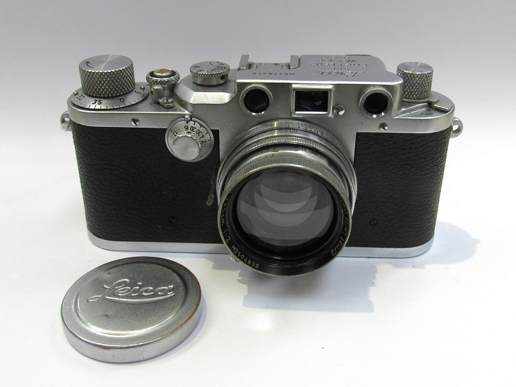 A Leica IIIc rangefinder camera circa 1946-47, chrome, serial number 428272,