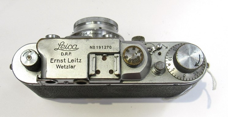 A Leica II rangefinder camera circa 1936, chrome, serial number 191270, - Image 3 of 3