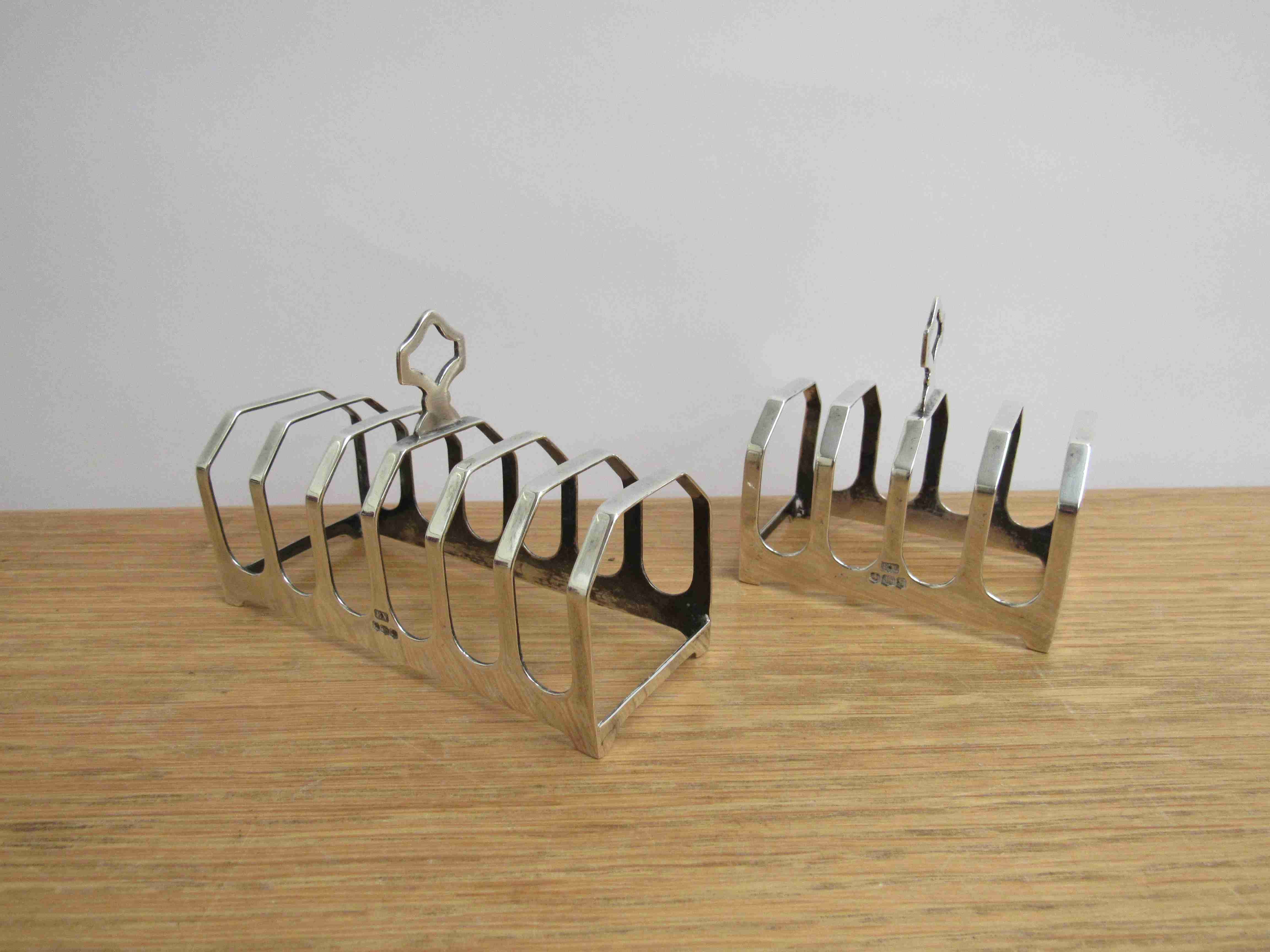 Two Emile Viner silver toast racks (5+7 bar) 1960 & 1964,