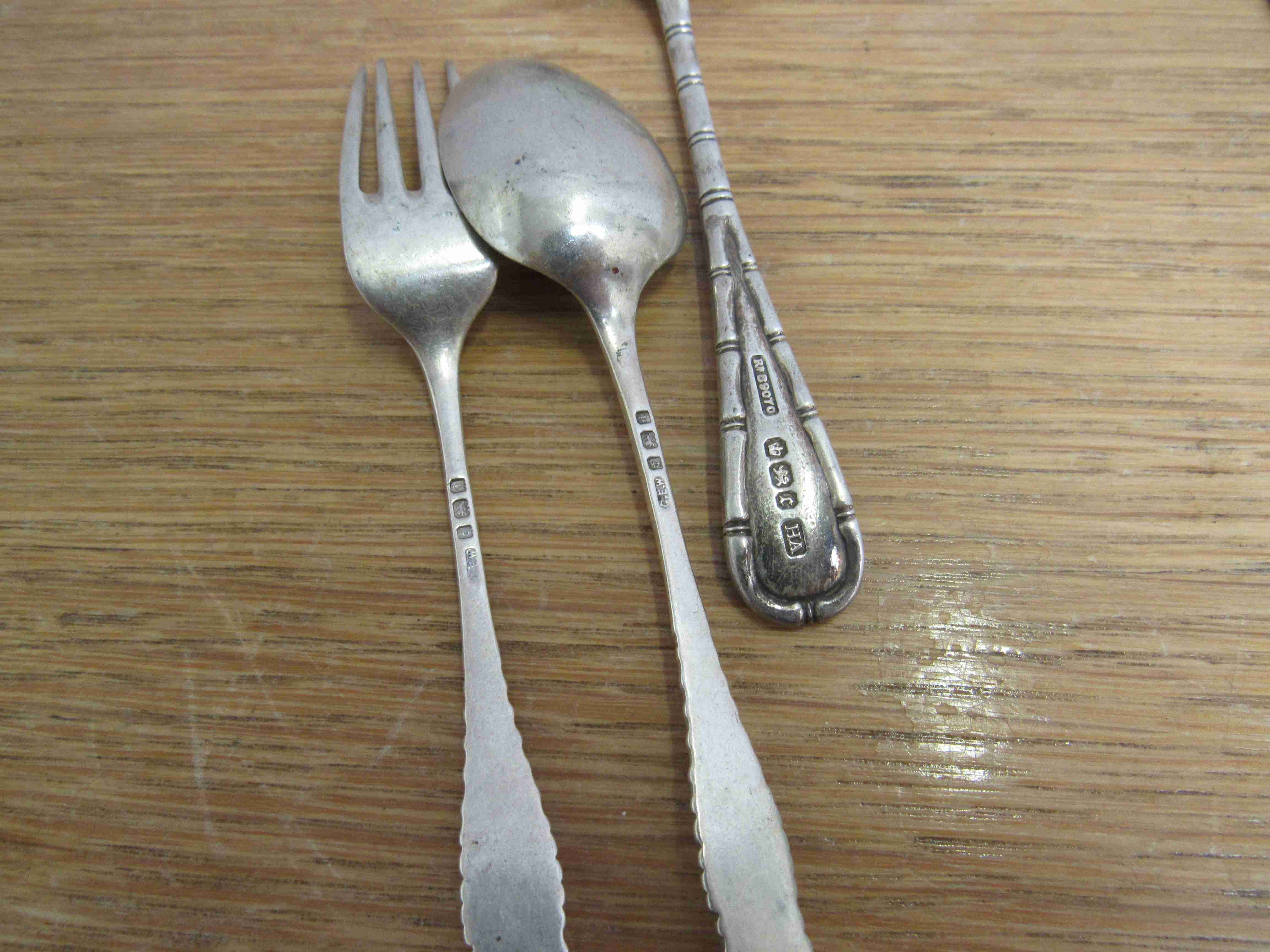 Mixed silver flatware including trident fork, butter knife, - Image 2 of 3