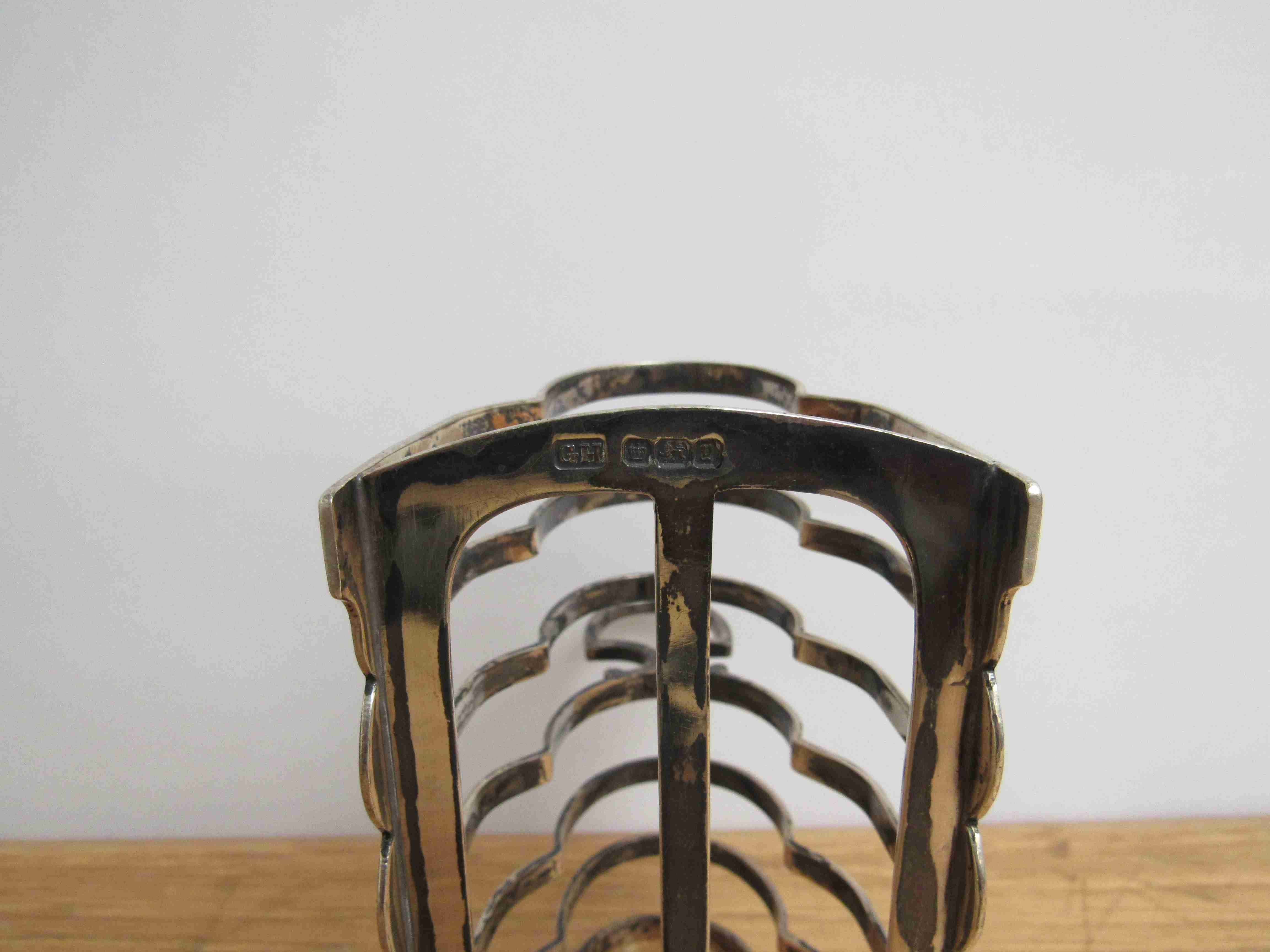 A Harrison Brothers & Howsen silver 7-bar toast rack, 11. - Image 2 of 2