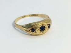 A 9ct gold and sapphire Edwardian ring, size N.