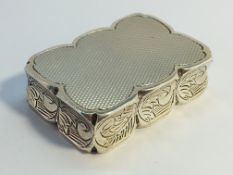 A silver pill box, S.J. Rose & Sons, Birmingham 1972.