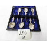 A cased set of 6 silver spoons.