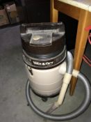 A wet & dry cylinder vacuum cleaner