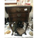 An Edwardian mahogany drop leaf 3 drawer work table on Queen Anne legs