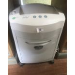 An electric paper shredder