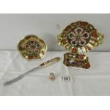 3 Royal Crown Derby Old Imari pattern pin dishes, a pickle fork and a thimble.