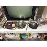 A quantity of metalware including EPNS bowls, a fish fork and knife set etc.
